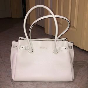 BRAND NEW MICHAEL KORS BAG